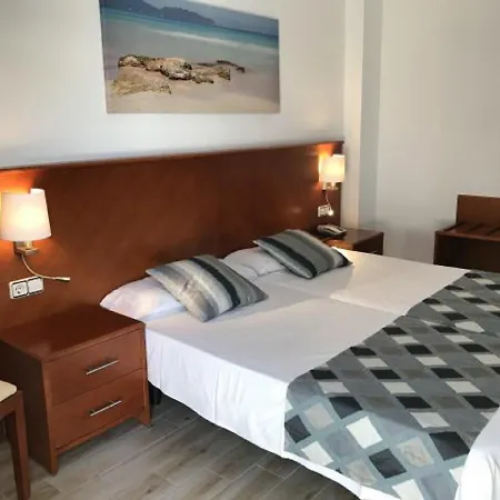 מלון R2 Veronica קאלה מילור