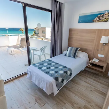 R2 Veronica מלון קאלה מילור