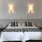 R2 Veronica Hotel 3*