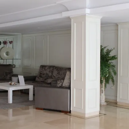 R2 Veronica Szálloda Cala Millor