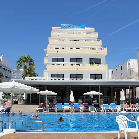 R2 Veronica Hotel