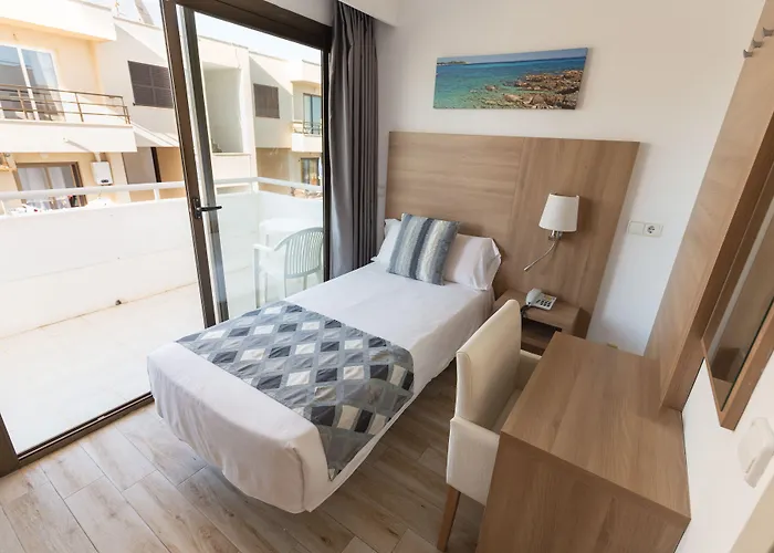 Hotel R2 Veronica 3*